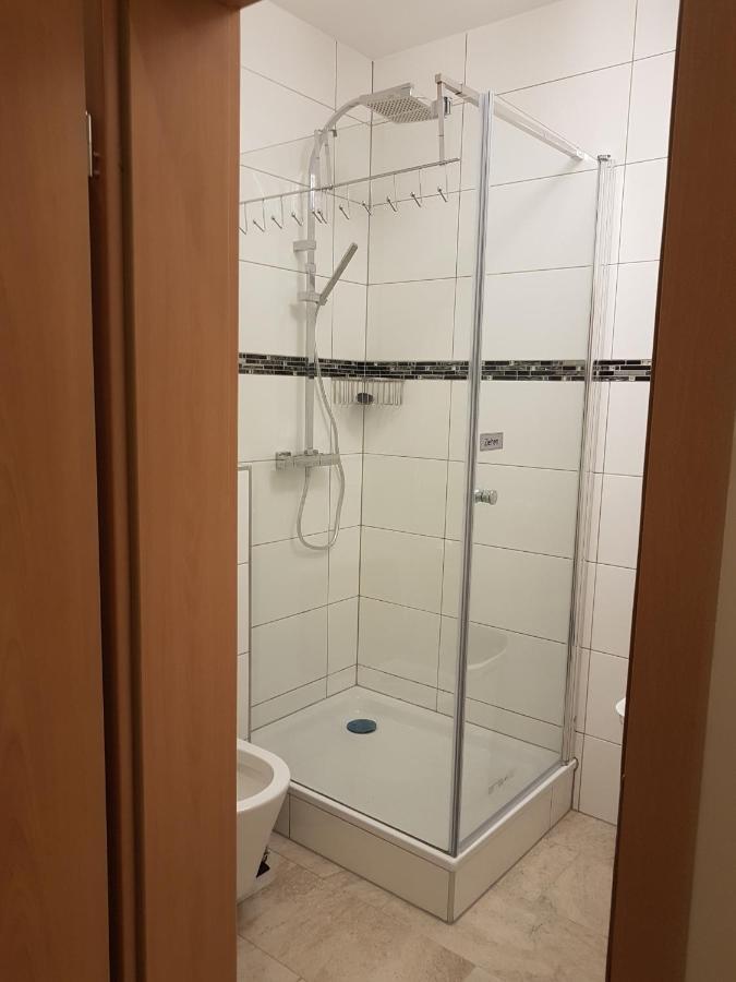 Modernes Apartment in Citynähe für bis zu 8 Personen Dortmund Exterior foto